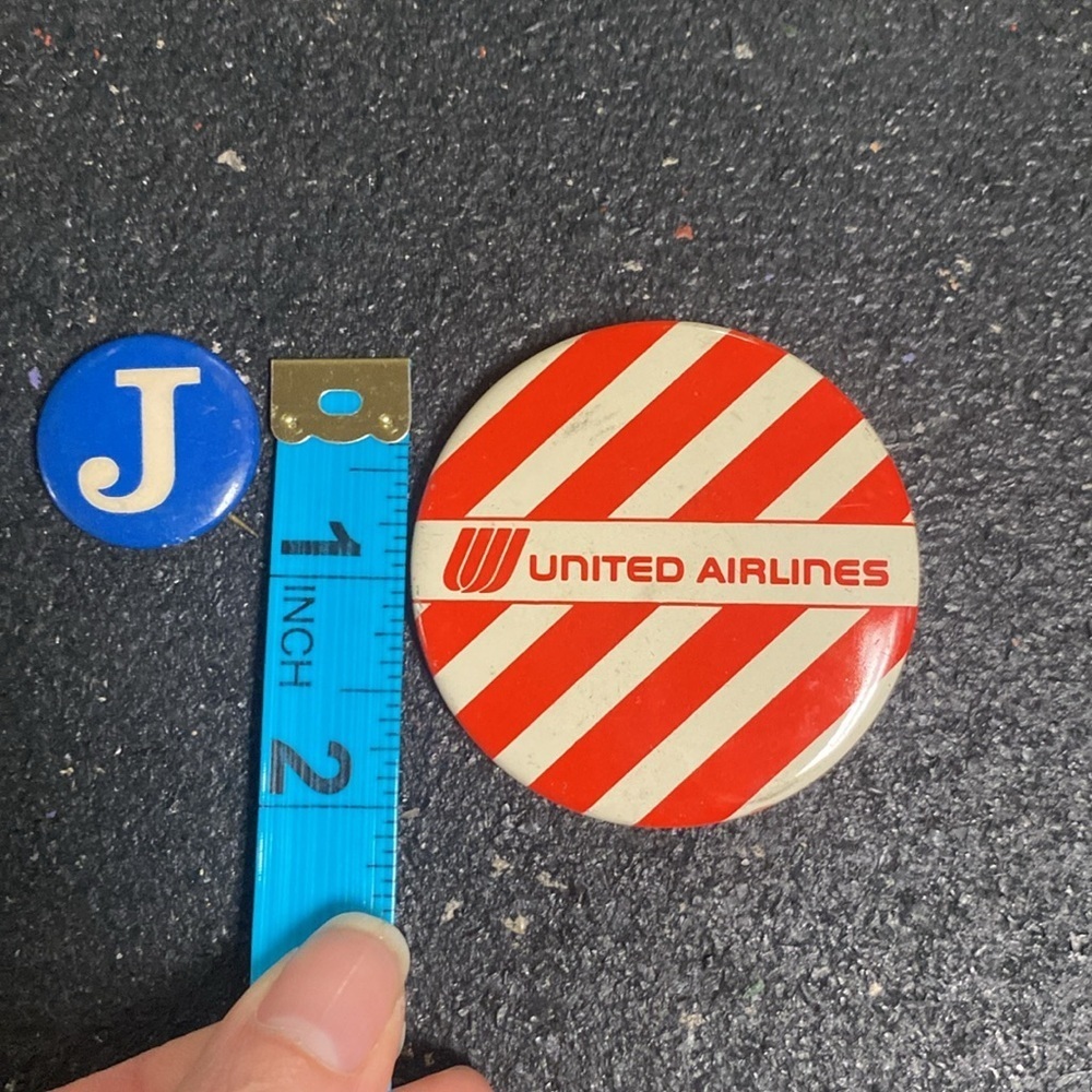 Vintage United Airlines Red and White Button with Blue J Pin - Picture 4 of 4